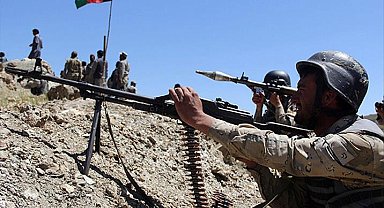 Afganistan-Pakistan sınırında gerilim artıyor… 14 Pakistan askeri öldü