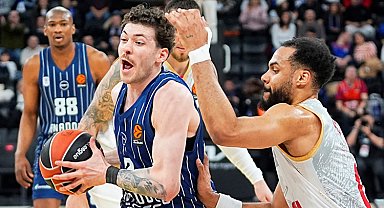 Anadolu Efes, Monaco'ya evinde kaybetti!