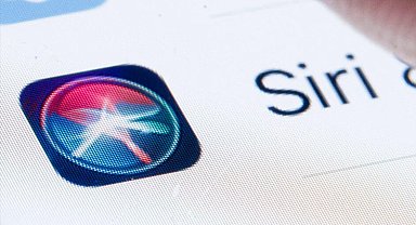 Apple’dan Siri için sürpriz yapay zekâ hamlesi: iPhone kullanıcıları artık ChatGPT yerine Claude ya da Gemini seçebilecek