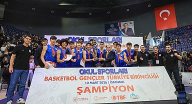 Bakan Bak: “Geleceğin 12 Dev Adamları okul sporlarında yetişiyor”