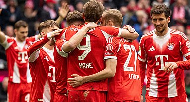 Bayern Münih'den evinde gövde gösterisi!