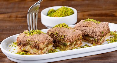 Bayramda ölçüsüz tatlı tüketimine dikkat! Uzman isimler uyardı