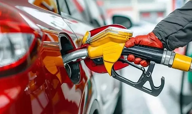 Benzine zam geldi! Akaryakıtta tabelalar değişti!