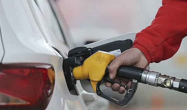 Bir ülkede akaryakıt satışına kısıtlama getirildi