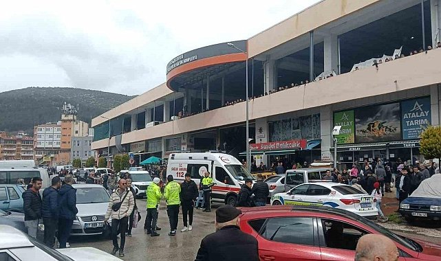 Burdur’da bıçaklı kavga: 5 yaralı