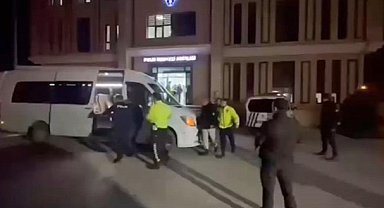 Bursa’da 14 kaçak göçmen yakalandı