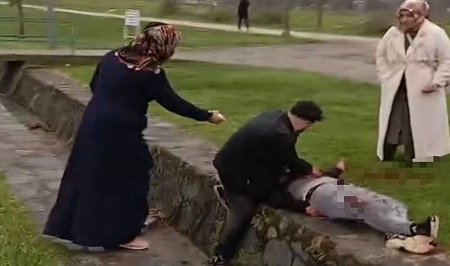 Bursa’da bıçaklı kavga! Boğazı kesilen kişi hayatını kaybetti