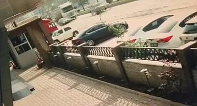 Bursa’da faciadan dönüldü: Tır otomobili metrelerce sürükledi