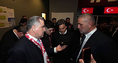 Cumhurbaşkanı Erdoğan, A Milli Futbol Takımı'nı tebrik etti!