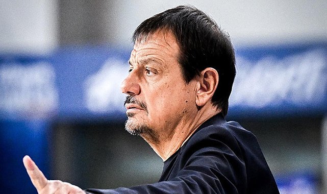 Ergin Ataman galibiyete rağmen sert konuştu: 'Oyuncular bunu hak etmeli!'