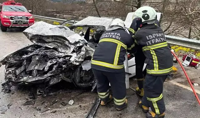 Feci kaza nişanlı çifti hayattan kopardı