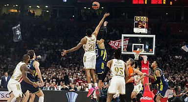 Fenerbahçe Beko, Sırbistan'da mağlup!