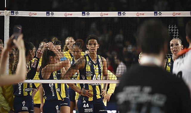 Fenerbahçe filesi yangın yeri!