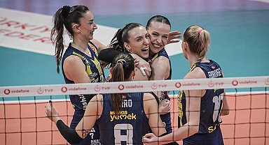 Fenerbahçe Medicana, Zeren Spor'a karşı seride 1-0 öne geçti!