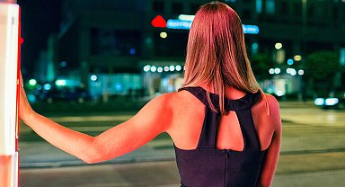 Fuhuş tuzağıyla banka hesaplarını boşaltıyorlar: Konumcu, taşıyıcı, tokatçı, dümenci...