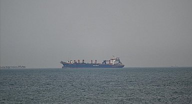 İran'dan ABD ve İsrail'e Hürmüz resti