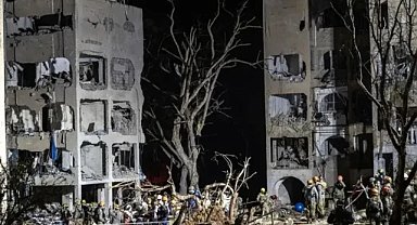 İran İsrail'in 5 şehrini harabeye çevirdi: Yüzlerce ölü ve yaralı var!