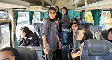 İranlı futbolcular Türkiye üzerinden döndü