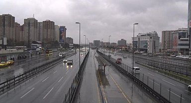 İstanbul'da her bayram aynı görüntü! Yollar boş kaldı