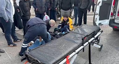 İstanbul'da motosiklet kaza yaptı! Yaralılar var