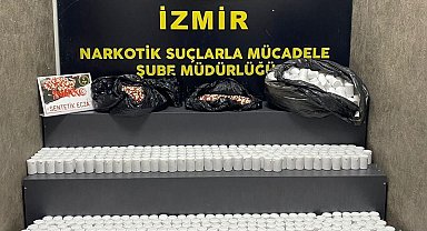 İzmir’de bir araçta 84 bin sentetik ecza ele geçirildi