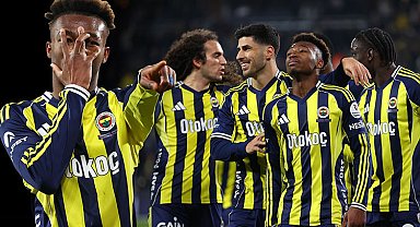 Kadıköy'de Nene şov: Hat-trick yaptı, Fenerbahçe tarihine geçti!