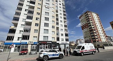Kayseri'de 3'üncü kattan düşen yaşlı adam hayatını kaybetti