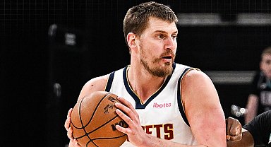 Nikola Jokic, triple-double ile coştu! Denver Nuggets, Phoenix Suns'ı devirdi