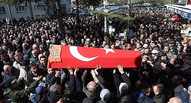 Öğrencisi tarafından öldürülen Fatma Nur öğretmene son veda!