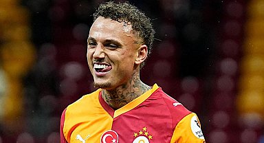 Playstation oynayamıyorum ama futbol için bacak yetiyor