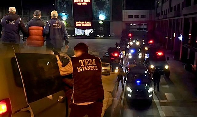Polisten 27 ilde eş zamanlı FETÖ operasyonu