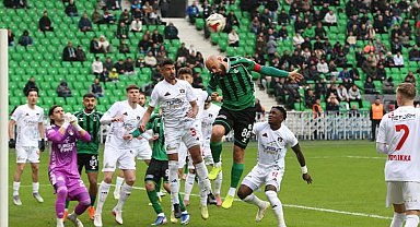 Sakaryaspor, Vanspor karşısında 2 golle güldü!
