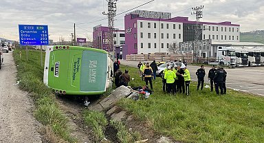 Samsun'da yolcu otobüsü devrildi: 9’u öğrenci, 11 yaralı!