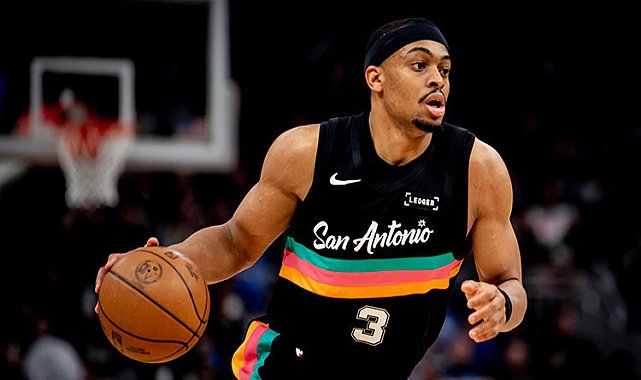 Spurs üst üste 8. galibiyetini aldı!