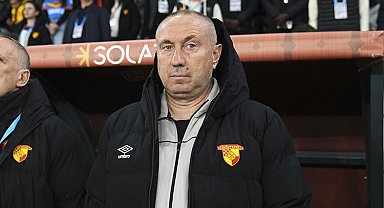 Stanimir Stoilov: 'Bitiremezseniz maalesef futbol sizi cezalandırır!'