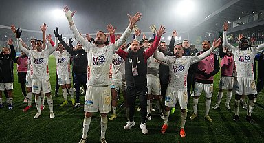 Süper Lig'e yükselme mücadelesinde Erzurumspor FK bir adım önde