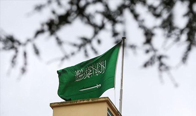 Suudi Arabistan, ülke topraklarına son bir saat içinde 6 İHA ile saldırı düzenlendiğini duyurdu
