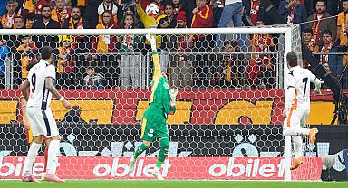 Uğurcan Çakır'dan fair-play örneği!