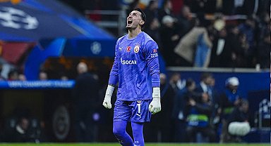 Uğurcan Çakır, Liverpool karşısında kaleye duvar ördü! İnanılmaz istatistik