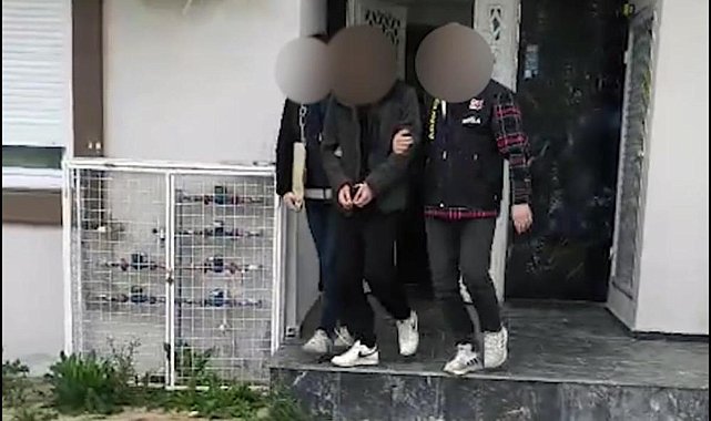 Yabancı turistlerin kredi kartlarını kötü amaçlı kullanan 4 şüpheli yakalandı