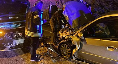 Yola dökülen sıvı kazaya sebep oldu: 3 yaralı