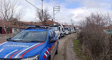 Yozgat’ta çalıntı araç operasyonu düzenlendi: 4 kişi gözaltına alındı!