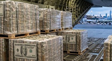 ABD'den bir rest de komşuya: Uçaklarla gönderdiği dolarları kesti