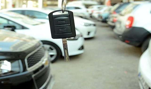 Araba alacaklar dikkat! İkinci el araç fiyatlarında 