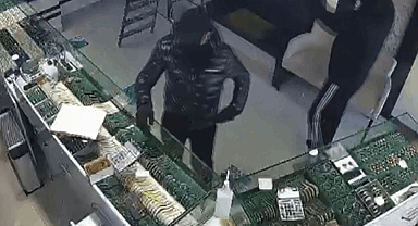 Başakşehir'de film sahnesi gibi kuyumcuya soygunu