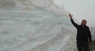 Burası ne Van ne Hakkari: Yaz şehri Mersin’de kar 2 metreyi aştı