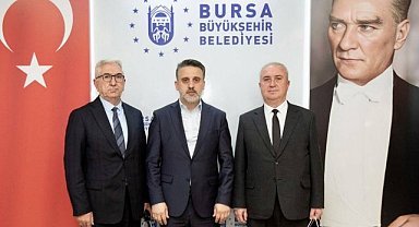 Bursa Büyükşehir’de iki daire başkanı emekli oldu