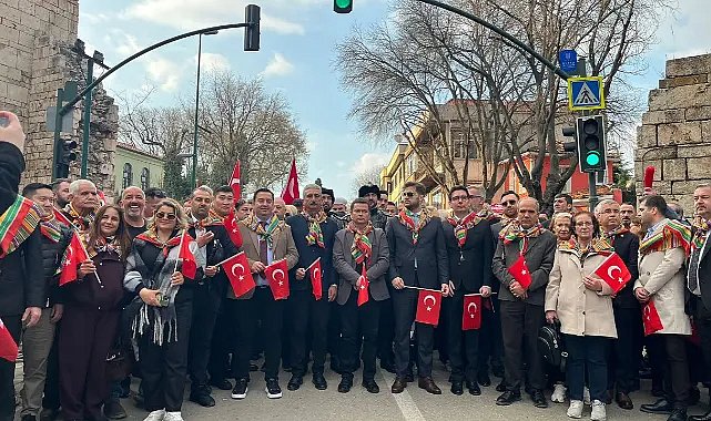 Bursa'da fetih coşkusu! 700'üncü yıl yürüyüşüne binler katıldı...