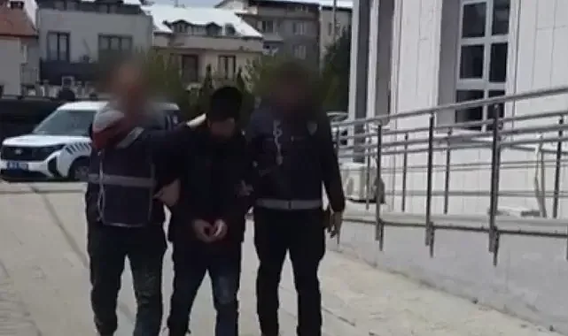 Bursa'da yıllarca yatarı olan 3 firari yakalandı!