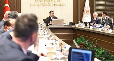 Bursa’dan Bakan Kurum’a ziyaret! Projeler üzerinde duruldu!